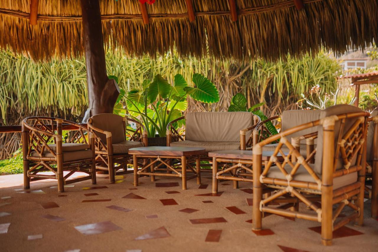 Tres Mujeres Hotel Troncones Exterior photo