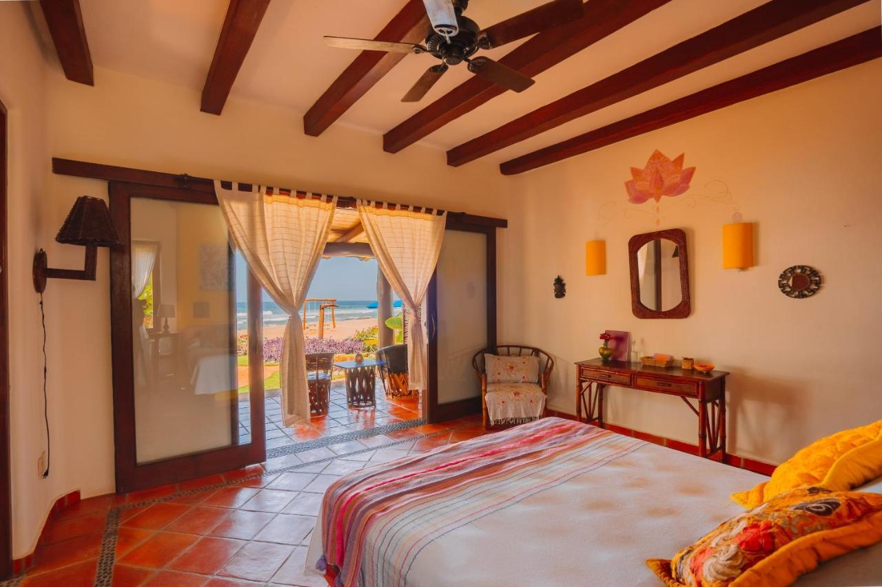 Tres Mujeres Hotel Troncones Exterior photo